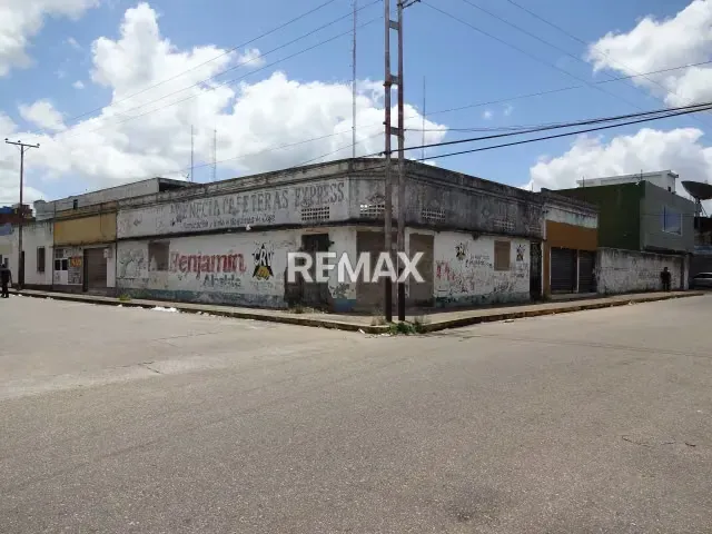 LOCAL COMERCIAL Y CASA EN VENTA EN EL CENTRO DE MATURIN - 12