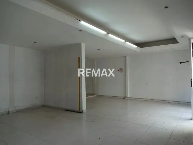 LOCAL COMERCIAL Y CASA EN VENTA EN EL CENTRO DE MATURIN - 3