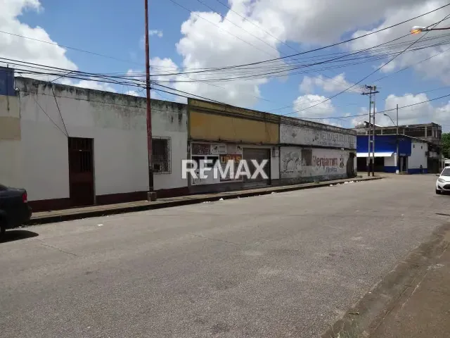 LOCAL COMERCIAL Y CASA EN VENTA EN EL CENTRO DE MATURIN - 8