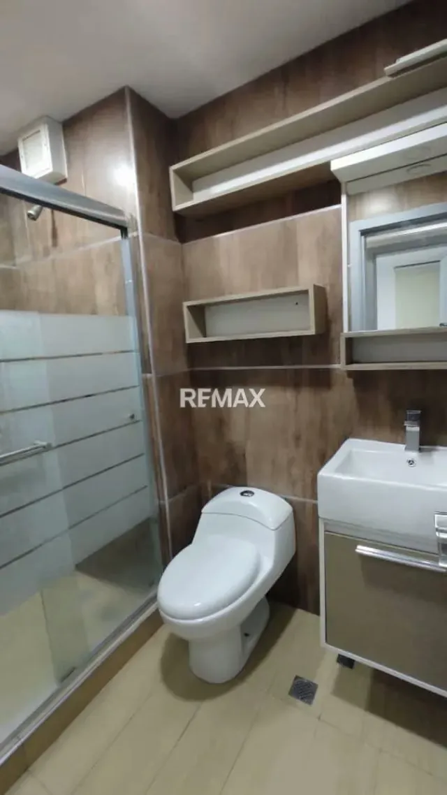 EN VENTA APARTAMENTO AMOBLADO RES. OLYMPIC GARDEN URB. LA GRANJA NAGUANAGUA - 11