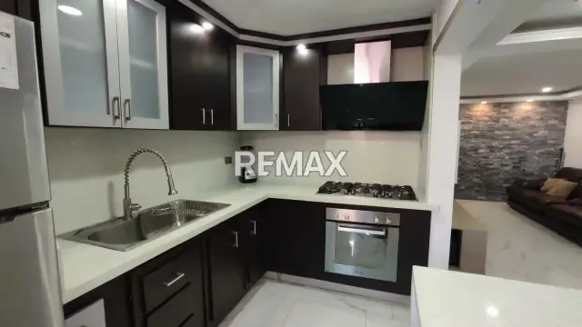EN VENTA APARTAMENTO AMOBLADO RES. OLYMPIC GARDEN URB. LA GRANJA NAGUANAGUA - 4