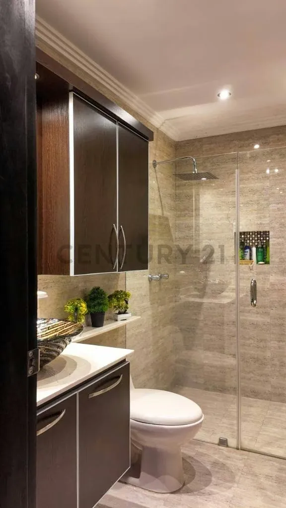 Casa amplia y cómoda de 605m2, Ubicada en Puerto la Cruz Sector Pozuelos - 23