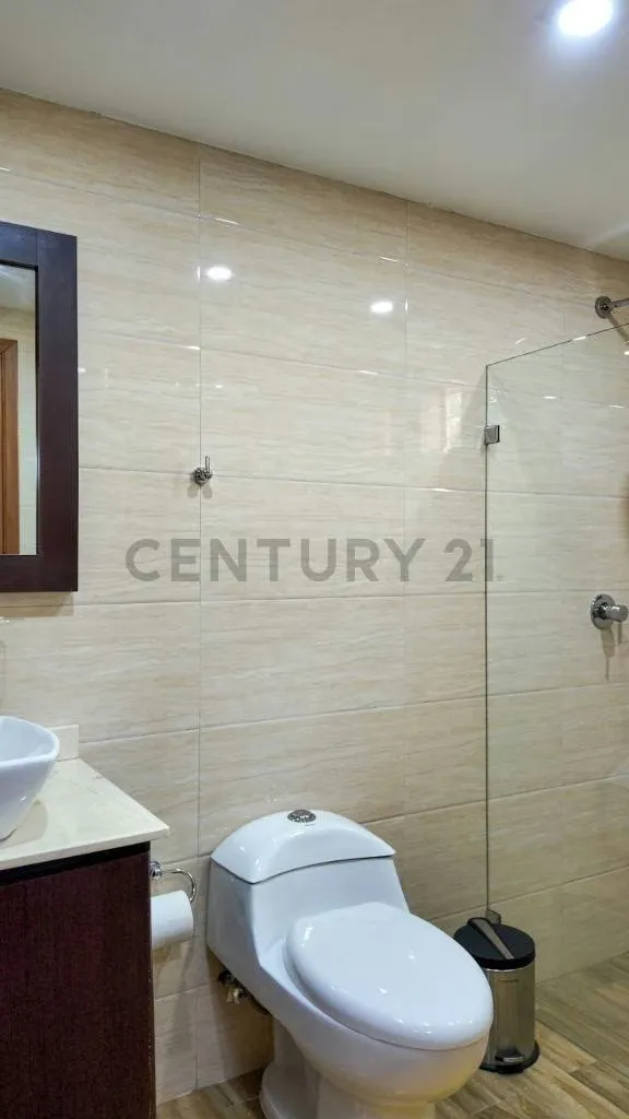 Casa amplia y cómoda de 605m2, Ubicada en Puerto la Cruz Sector Pozuelos - 27