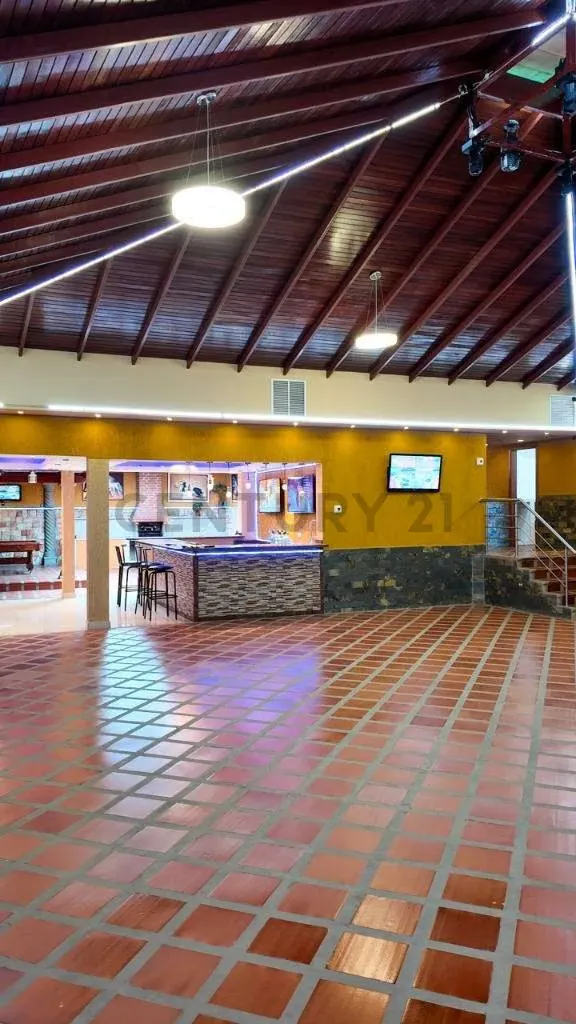 Casa amplia y cómoda de 605m2, Ubicada en Puerto la Cruz Sector Pozuelos - 28