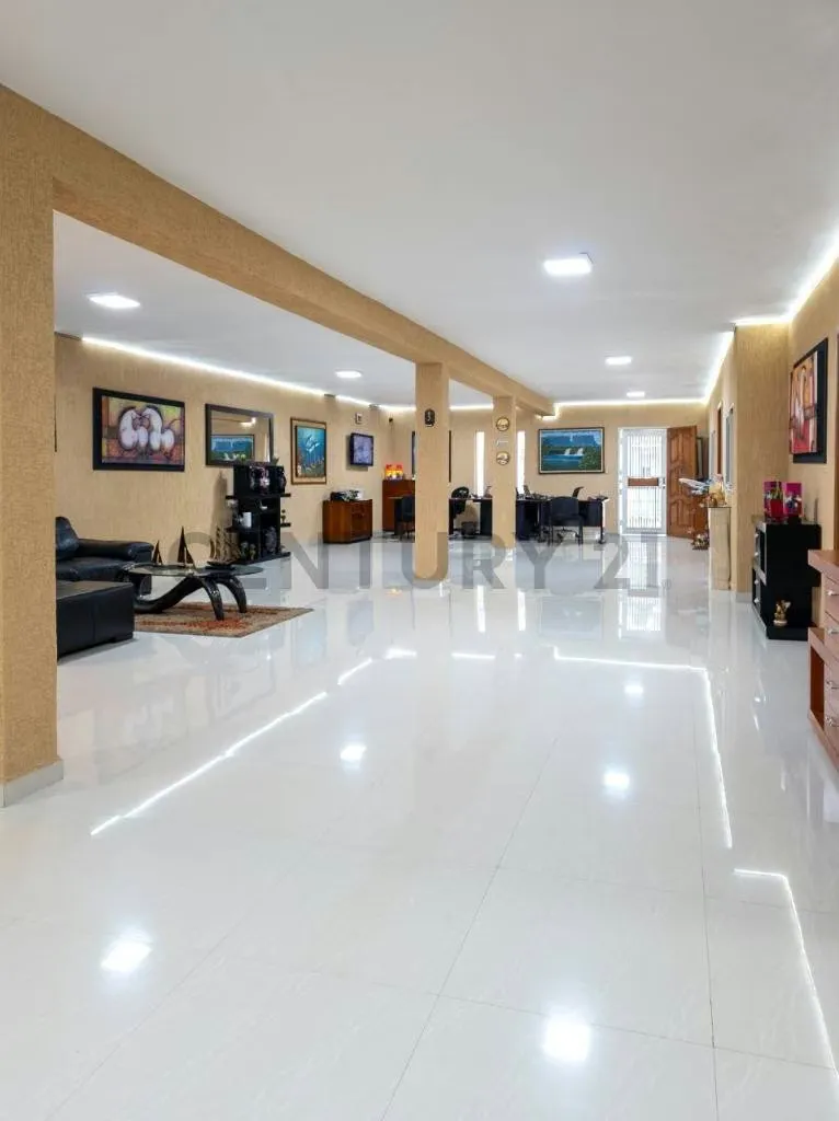 Casa amplia y cómoda de 605m2, Ubicada en Puerto la Cruz Sector Pozuelos - 34