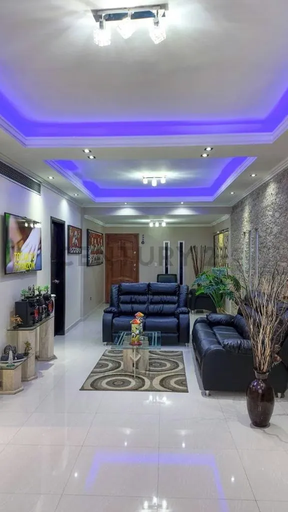 Casa amplia y cómoda de 605m2, Ubicada en Puerto la Cruz Sector Pozuelos - 5