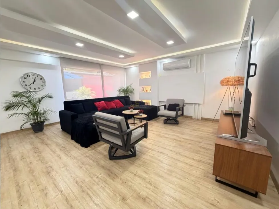 Casa en Venta en Colinas de Vista Alegre 352mts2 5H/4B/2E - 4