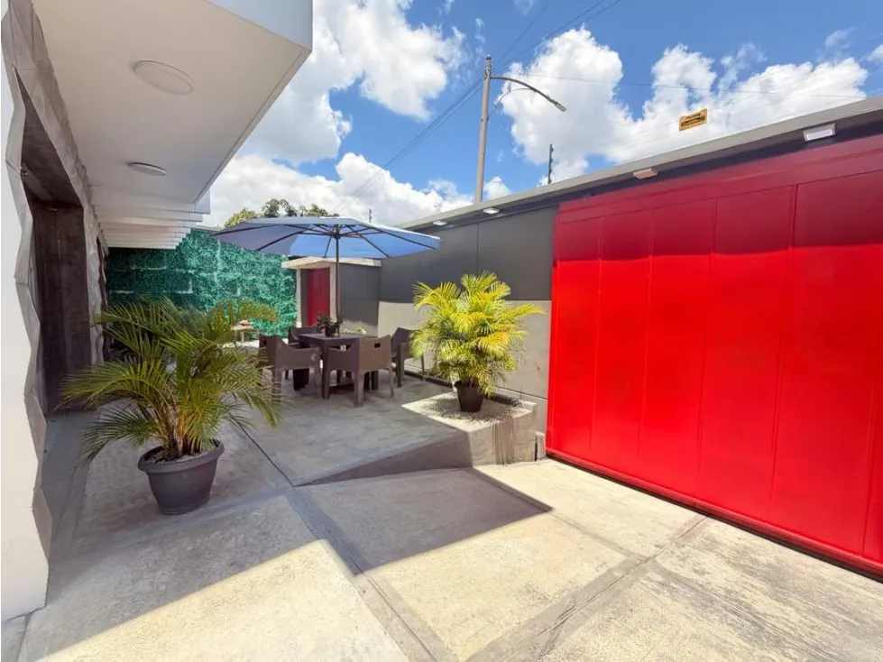 Casa en Venta en Colinas de Vista Alegre 352mts2 5H/4B/2E - 6
