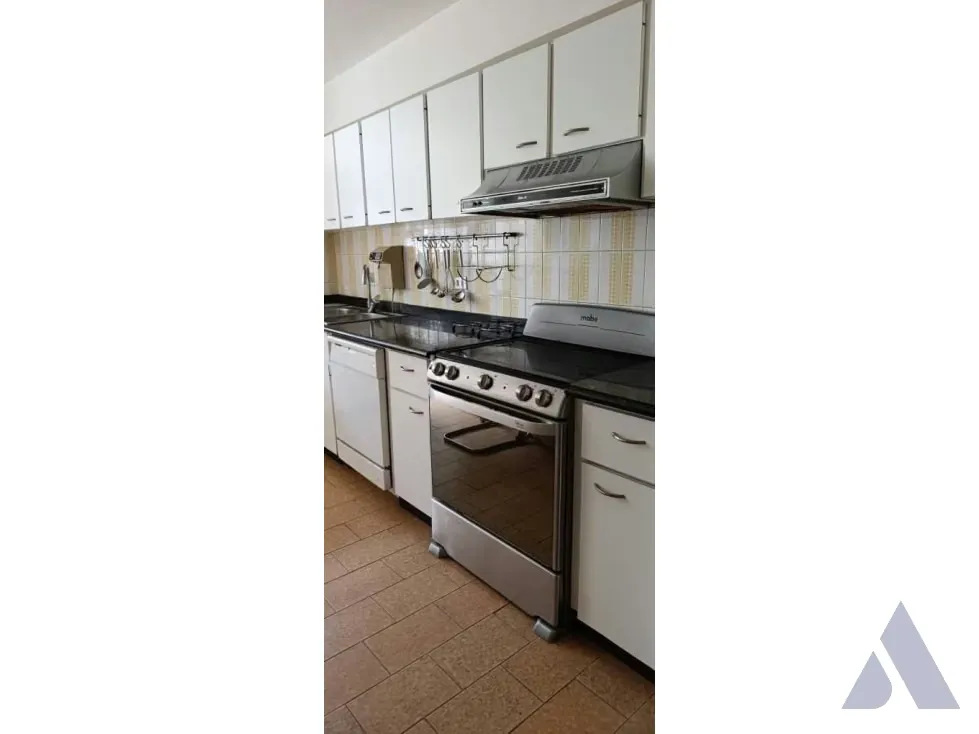Se vende apartamento 236m2 Colinas de Santa Monica 9962 - 5