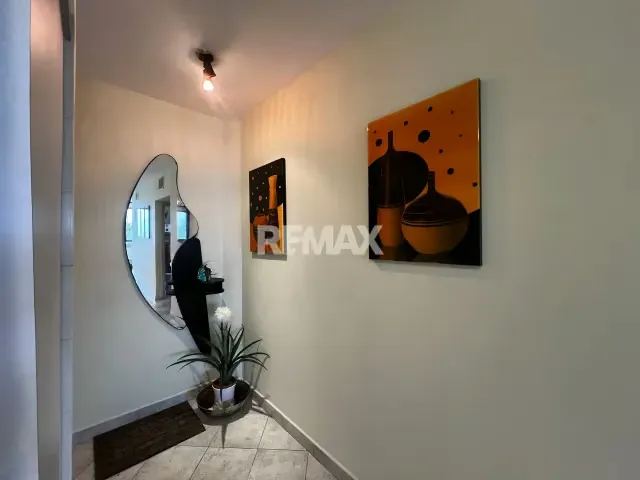 Se vende amplio apartamento de 85 m2 y hermosa vista al mar en el Conjunto Palma Esmeralda - 2