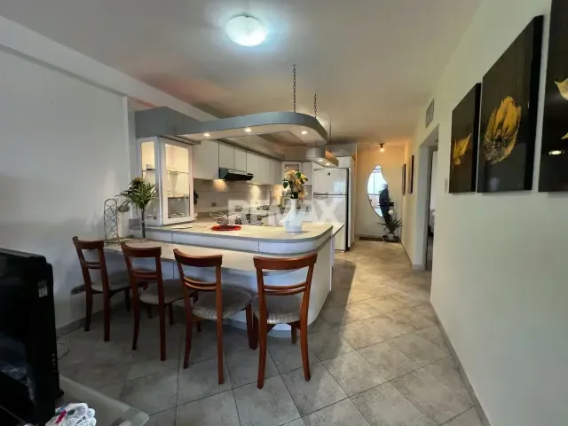 Se vende amplio apartamento de 85 m2 y hermosa vista al mar en el Conjunto Palma Esmeralda - 4
