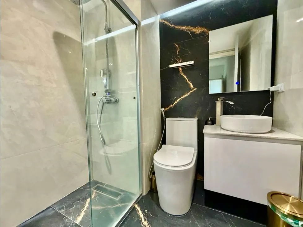 Se vende apto 152m2 2h+s/1b+1/2b+s/2o Lomas de Las Mercedes - 16