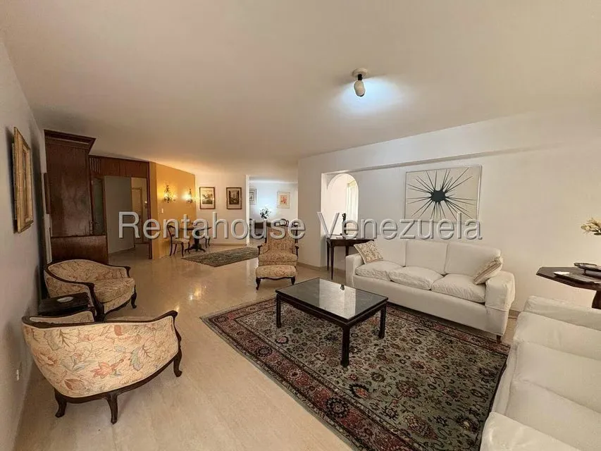 Apartamento (1 Nivel) en Alquiler en Altamira, Distrito Metropolitano - 11