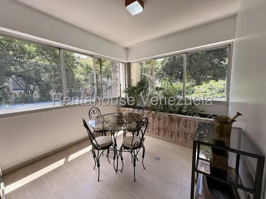 Apartamento (1 Nivel) en Alquiler en Altamira, Distrito Metropolitano - 12