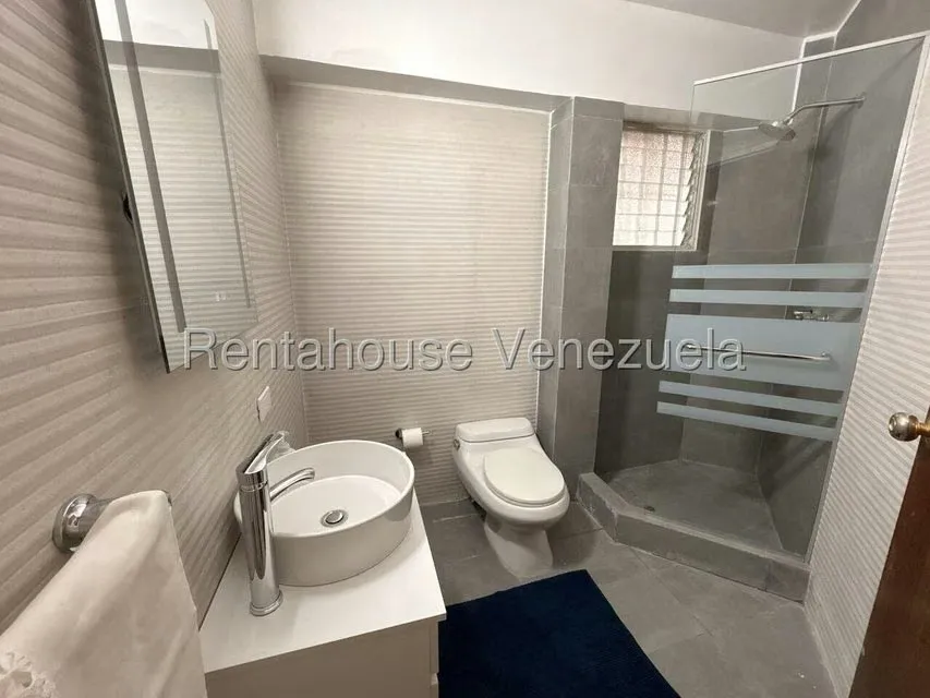 Apartamento (1 Nivel) en Alquiler en Altamira, Distrito Metropolitano - 23