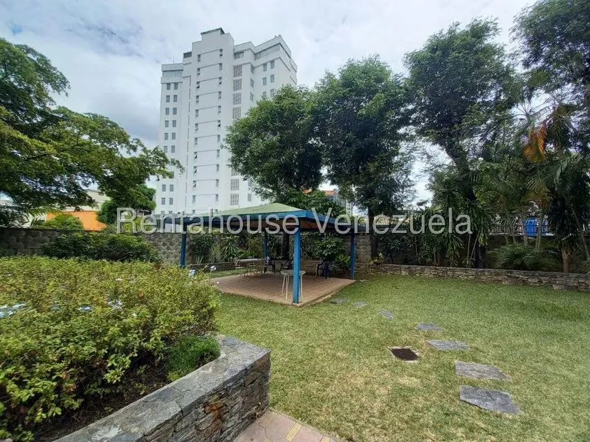 Apartamento (1 Nivel) en Alquiler en Altamira, Distrito Metropolitano - 40