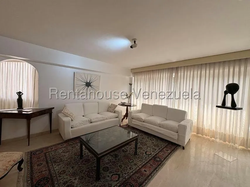 Apartamento (1 Nivel) en Alquiler en Altamira, Distrito Metropolitano - 10