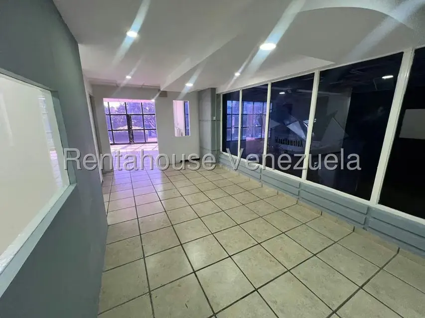 Oficina en Venta en Avenida Mariño, Aragua - 5