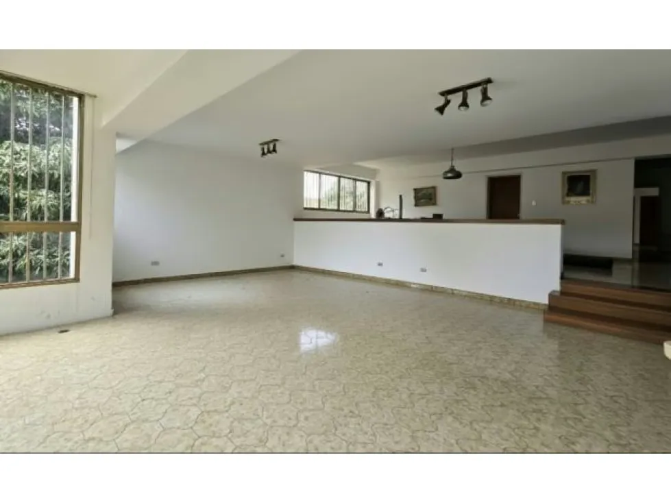 EDIFICIO + TERRENO EN VENTA EN LA ALTA FLORIDA BELLA