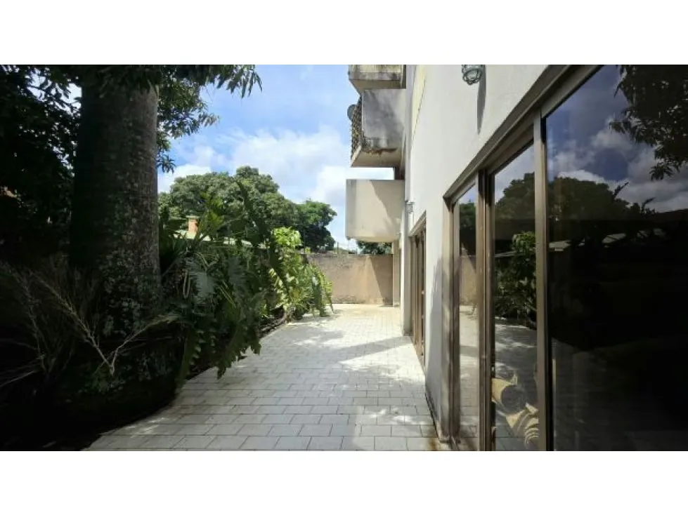 EDIFICIO + TERRENO EN VENTA EN LA ALTA FLORIDA BELLA - 4