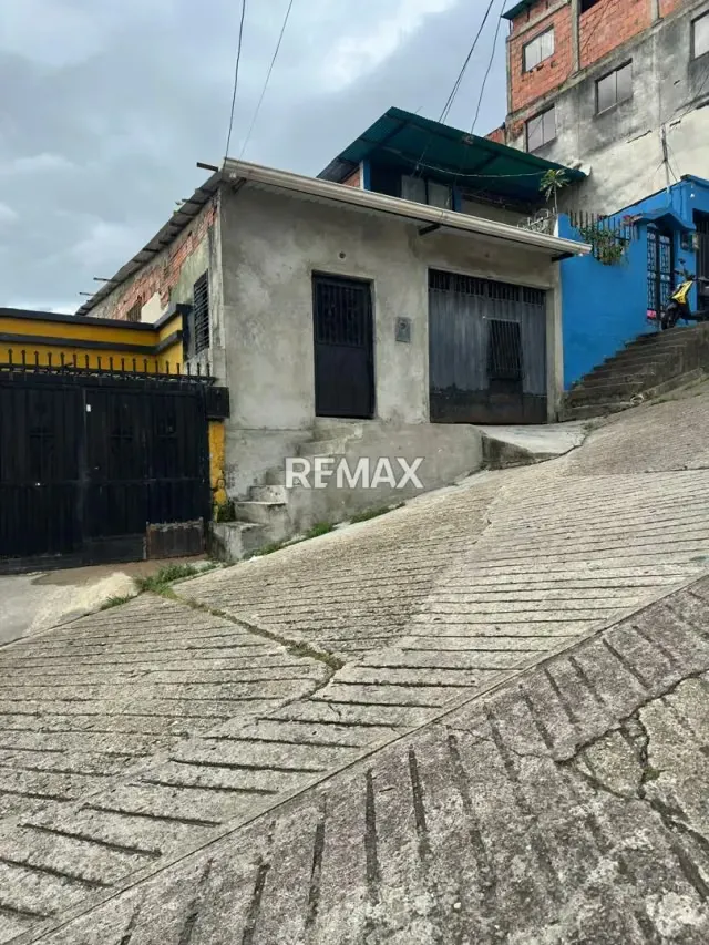 Casa. Venta. 23 de Enero
