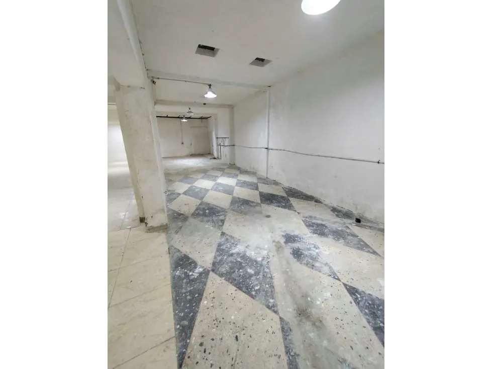Alquilo local 322m2 Prado de Maria 2354 - 2