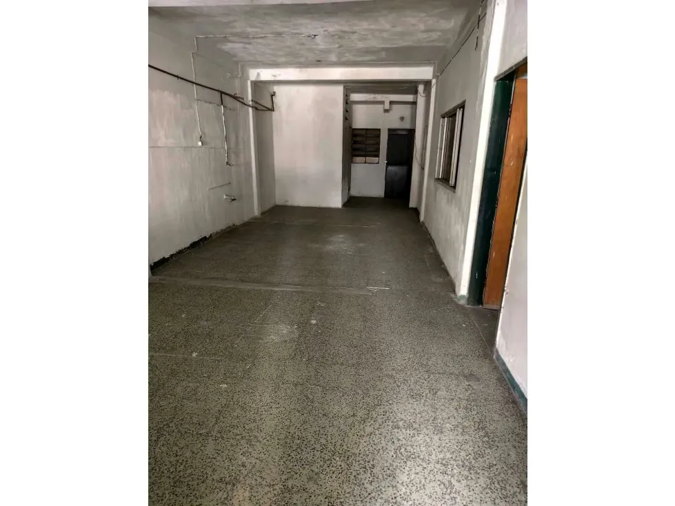 Alquilo local 322m2 Prado de Maria 2354 - 6