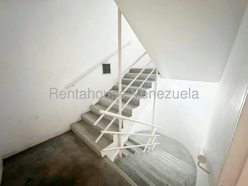 Apartamento (1 Nivel) en Venta en Santa Monica, Distrito Metropolitano - 27