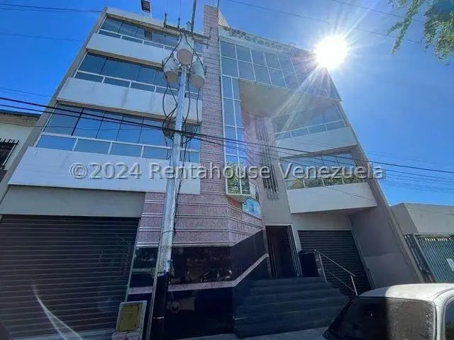 Local Comercial en Venta en Avenida Fuerzas Aereas, Aragua