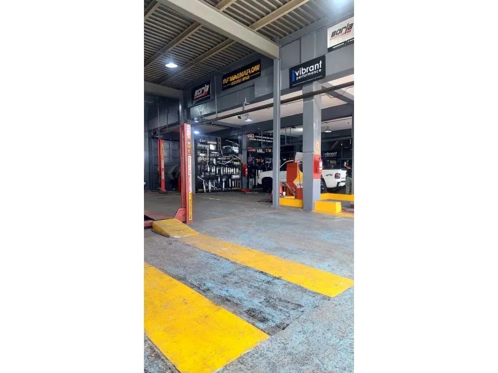 Vendo local comercial a nivel de calle 1000m2 Catia 5124 - 3