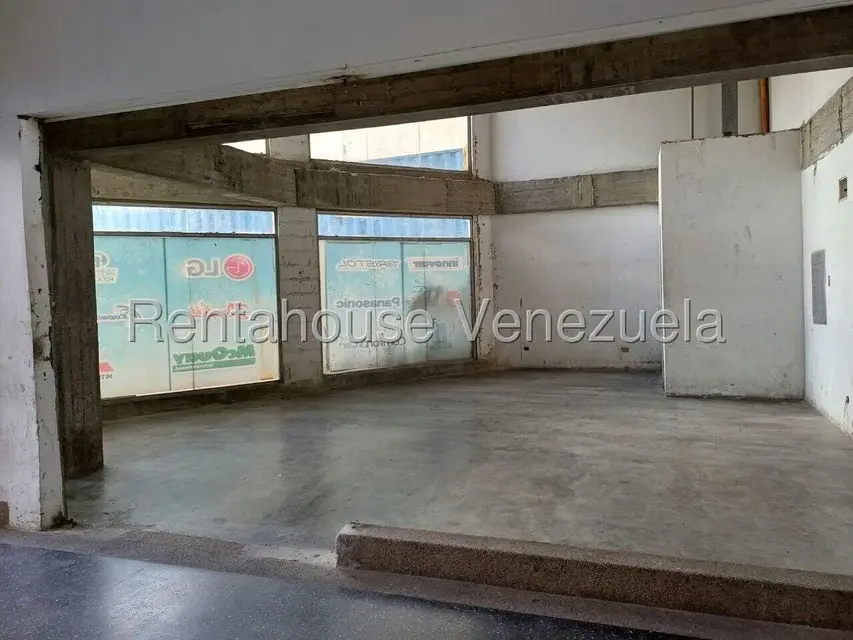 Local Comercial en Alquiler en El Rosal, Distrito Metropolitano - 2