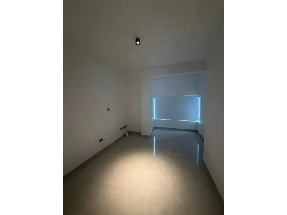 Casa en Venta en Los Naranjos del Cafetal 6H+S/ 6B/ 5P - 28