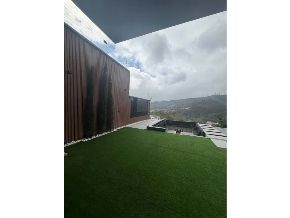 Casa en Venta en Los Naranjos del Cafetal 6H+S/ 6B/ 5P - 39