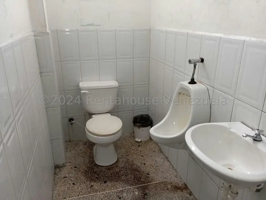 Edificio en Venta en Avenida Urdaneta, Merida - 11