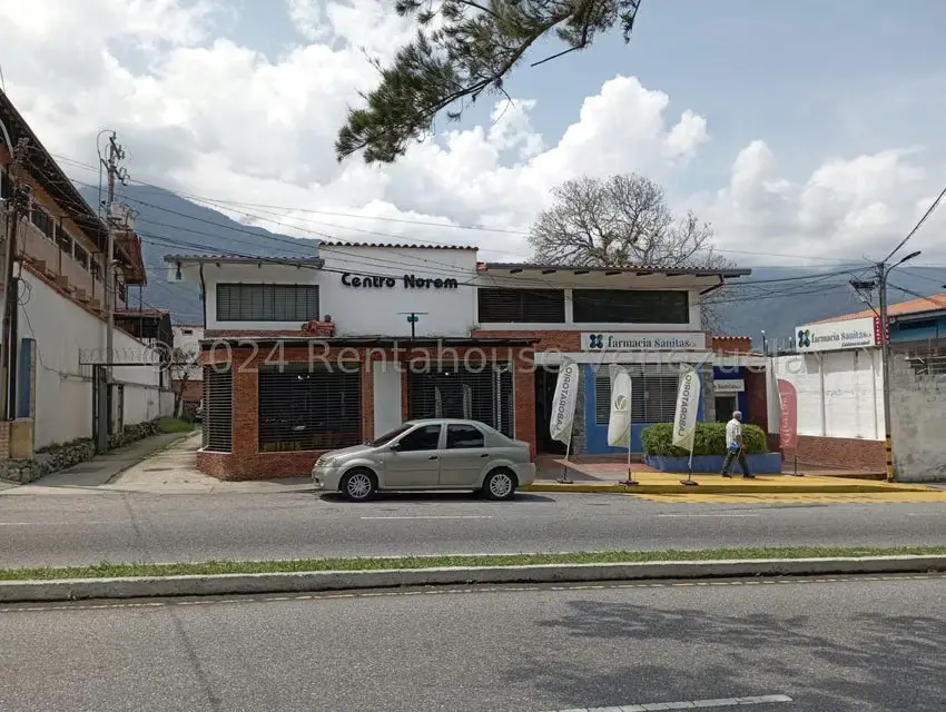 Edificio en Venta en Avenida Urdaneta, Merida - 2