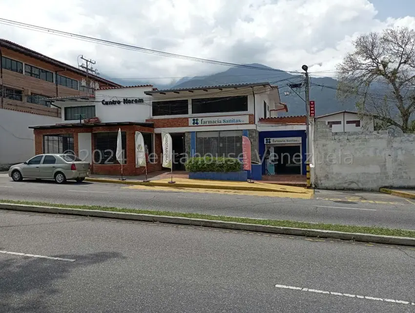 Edificio en Venta en Avenida Urdaneta, Merida - 28