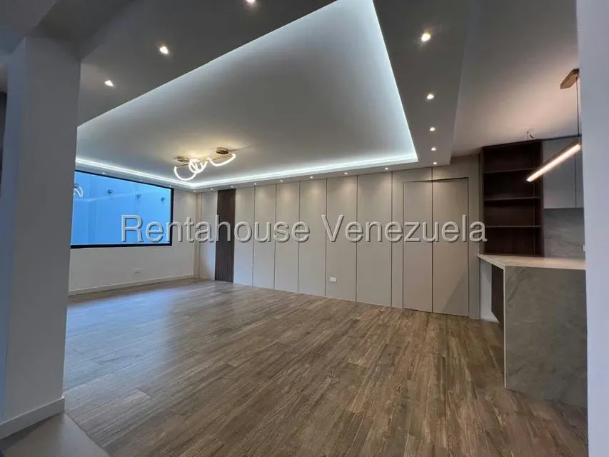 Casa (1 Nivel) en Venta en Los Palos Grandes, Distrito Metropolitano - 13