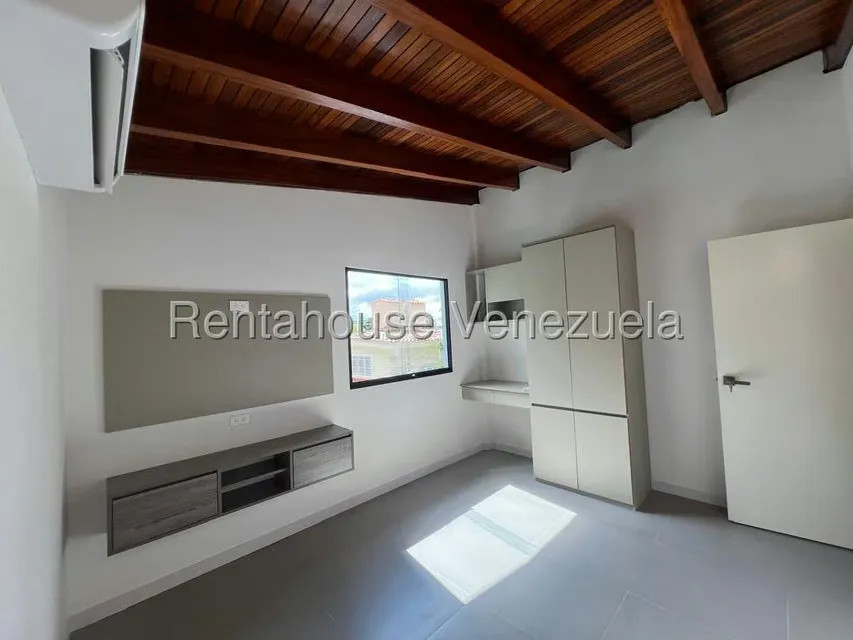 Casa (1 Nivel) en Venta en Los Palos Grandes, Distrito Metropolitano - 26