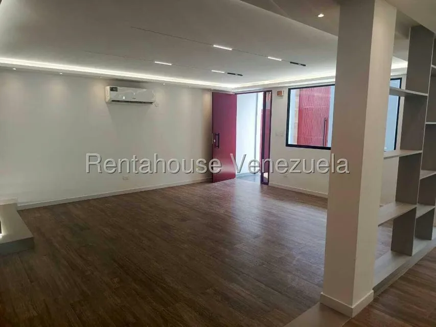 Casa (1 Nivel) en Venta en Los Palos Grandes, Distrito Metropolitano - 4