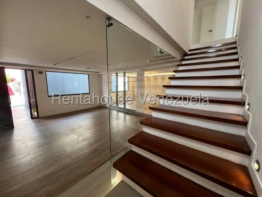 Casa (1 Nivel) en Venta en Los Palos Grandes, Distrito Metropolitano - 31