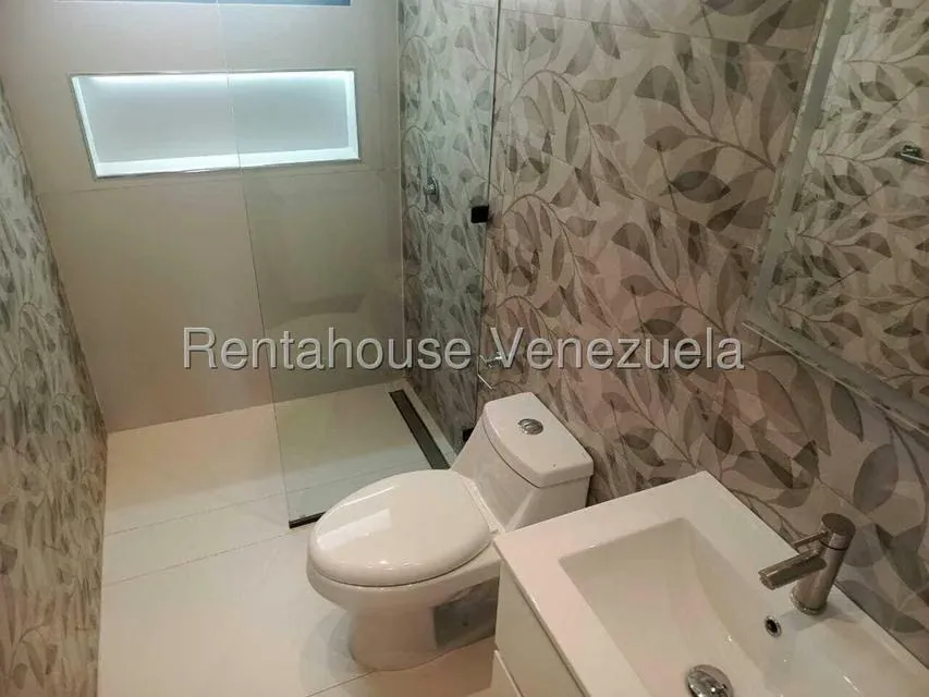 Casa (1 Nivel) en Venta en Los Palos Grandes, Distrito Metropolitano - 43