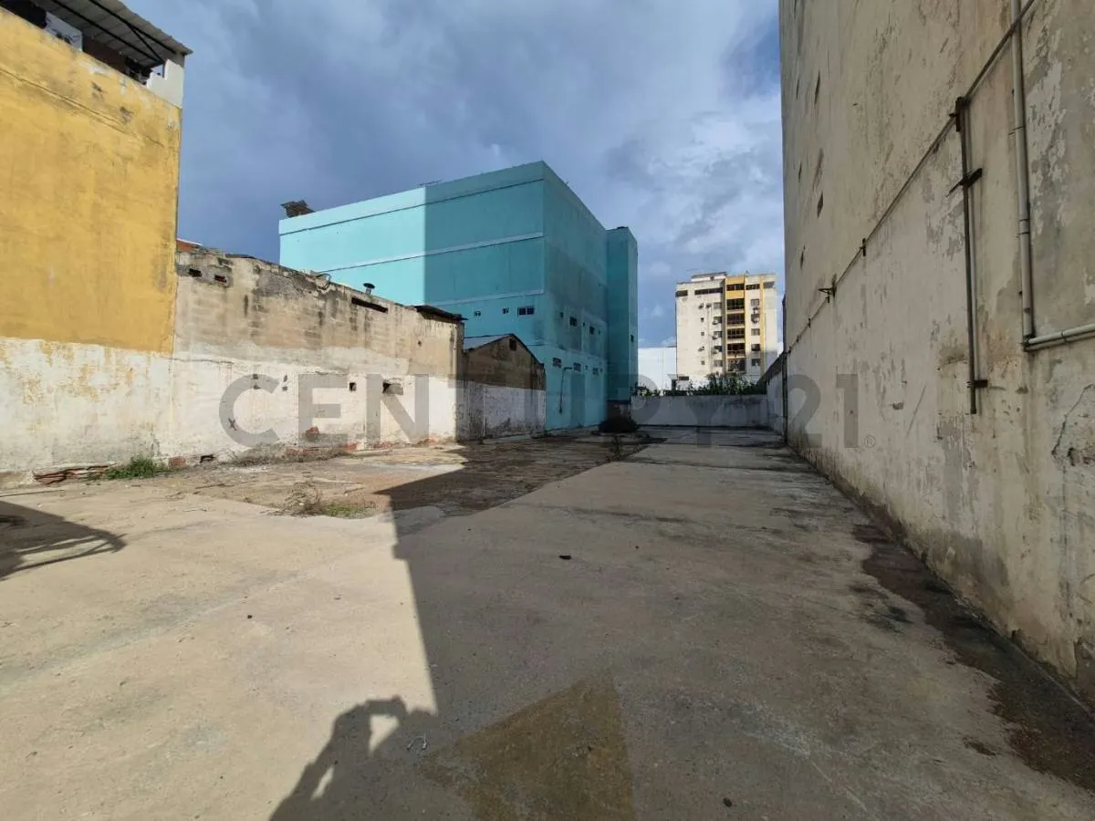 TERRENO DE 1.184 M² CON DOBLE ACCESO EN AV ALBERTO RAVELL, PUERTO LA CRUZ - 4