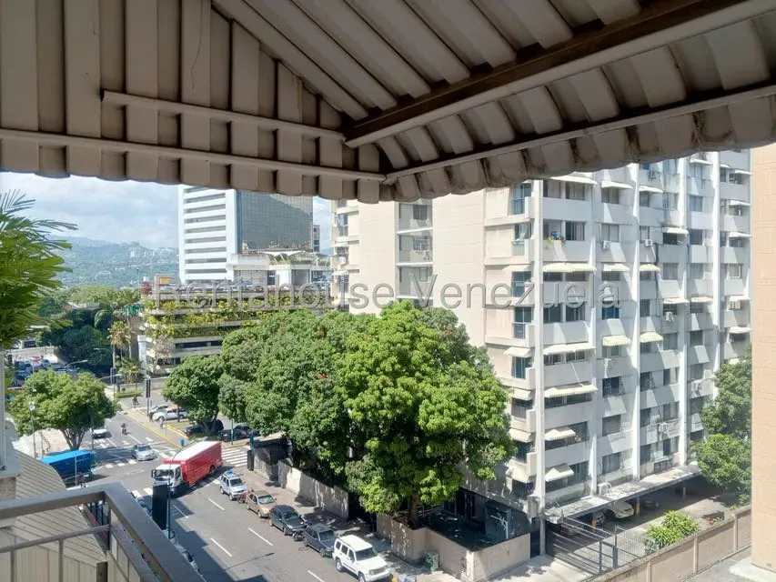 Apartamento (1 Nivel) en Venta en Los Palos Grandes, Distrito Metropolitano - 15