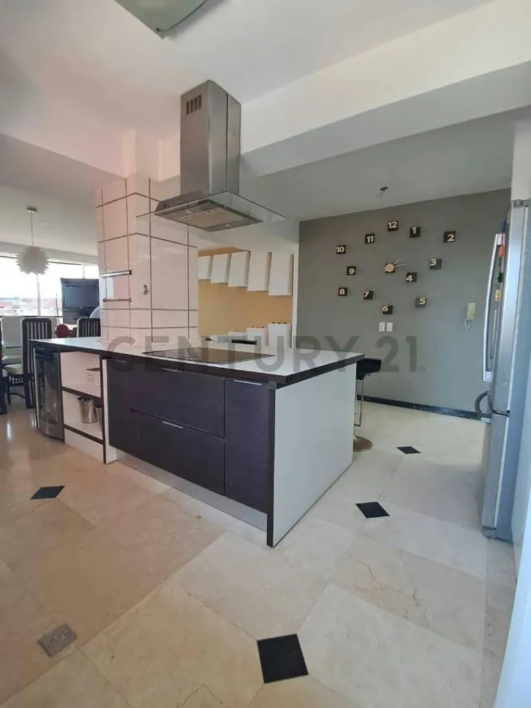 Amplio apartamento en venta en Residencias San Jose Pampatar Isla de Margarita - 12