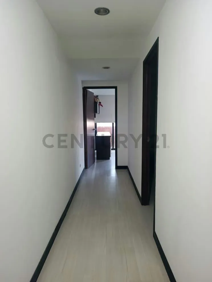 Amplio apartamento en venta en Residencias San Jose Pampatar Isla de Margarita - 24