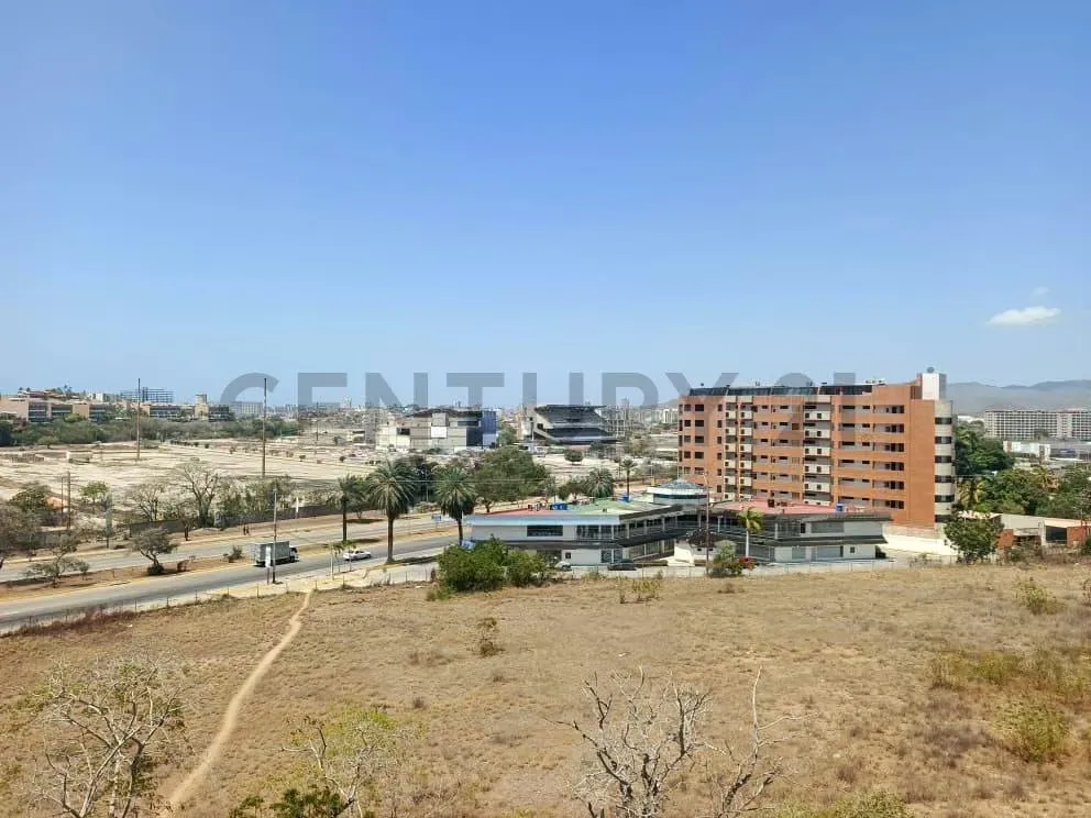 Amplio apartamento en venta en Residencias San Jose Pampatar Isla de Margarita - 25