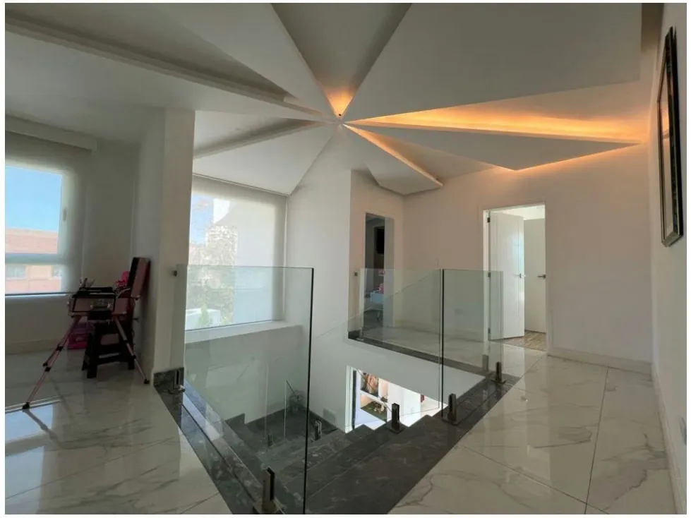 Casa en venta - Los Naranjos - 17