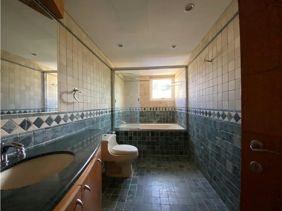 Se vende casa 1100m² 6h+3s/6b+2s/8e Los chorros - 45
