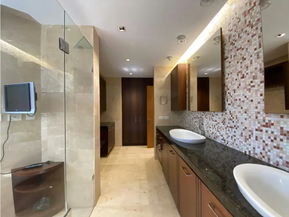 Se vende casa 1100m² 6h+3s/6b+2s/8e Los chorros - 46