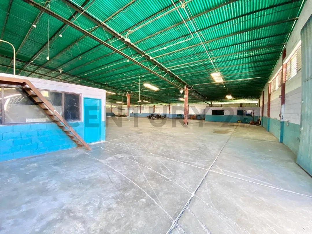 Venta Galpón Barrancas - 12